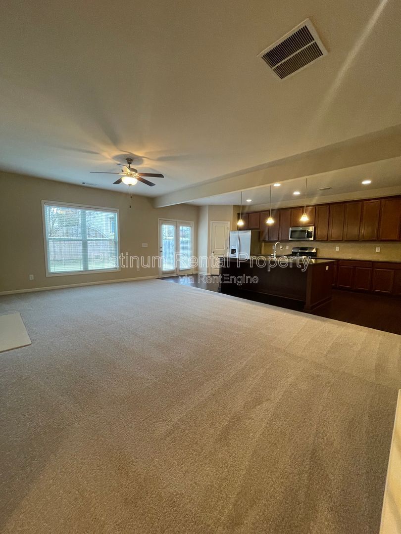 Immaculate, 5-bedroom, executive home in highly sought after Bridgetowne community by Platinum Property Management Services, Inc. property image