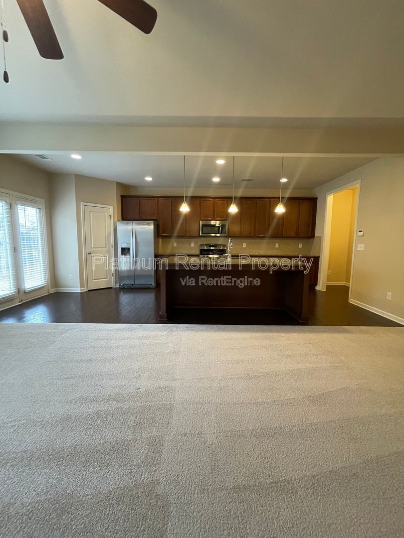 Immaculate, 5-bedroom, executive home in highly sought after Bridgetowne community by Platinum Property Management Services, Inc. property image