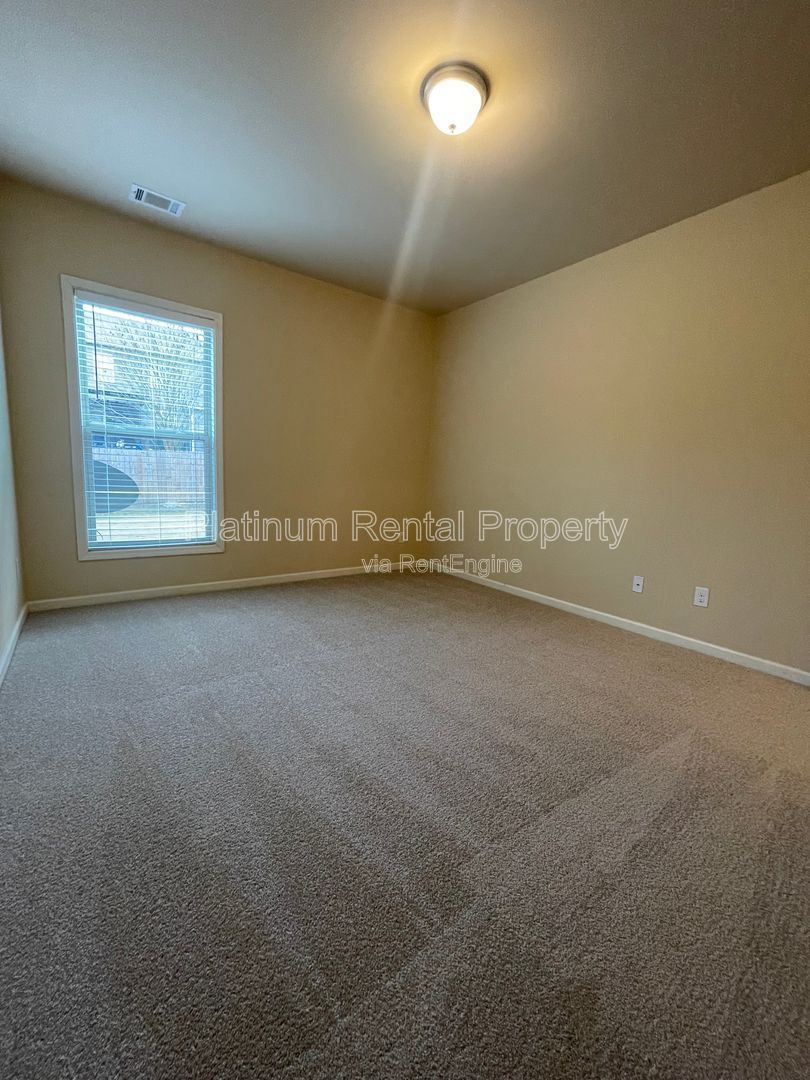 Immaculate, 5-bedroom, executive home in highly sought after Bridgetowne community by Platinum Property Management Services, Inc. property image