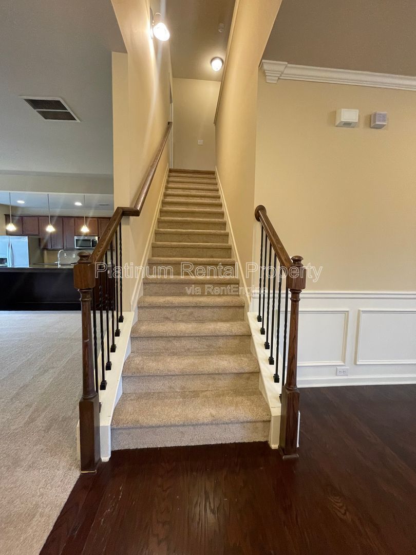 Immaculate, 5-bedroom, executive home in highly sought after Bridgetowne community by Platinum Property Management Services, Inc. property image