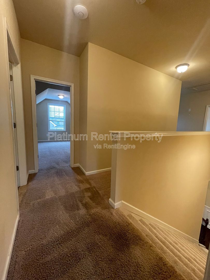 Immaculate, 5-bedroom, executive home in highly sought after Bridgetowne community by Platinum Property Management Services, Inc. property image