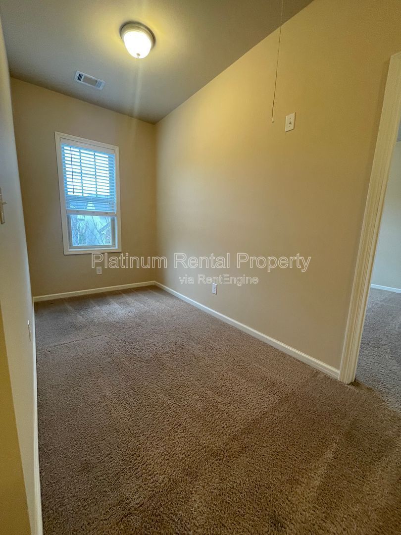 Immaculate, 5-bedroom, executive home in highly sought after Bridgetowne community by Platinum Property Management Services, Inc. property image