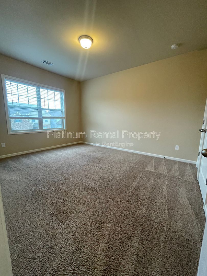 Immaculate, 5-bedroom, executive home in highly sought after Bridgetowne community by Platinum Property Management Services, Inc. property image