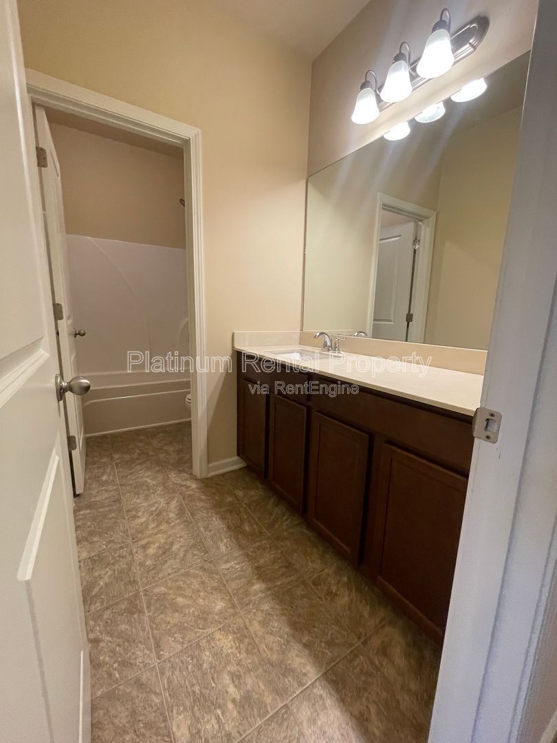 Immaculate, 5-bedroom, executive home in highly sought after Bridgetowne community by Platinum Property Management Services, Inc. property image