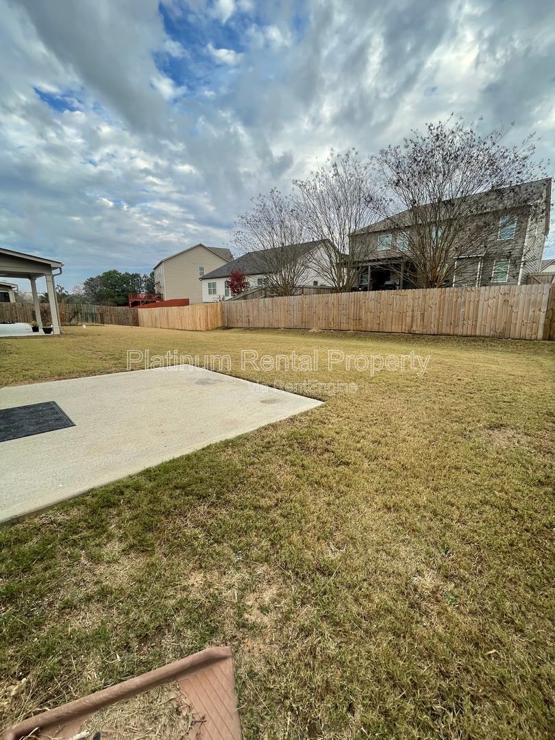 Immaculate, 5-bedroom, executive home in highly sought after Bridgetowne community by Platinum Property Management Services, Inc. property image