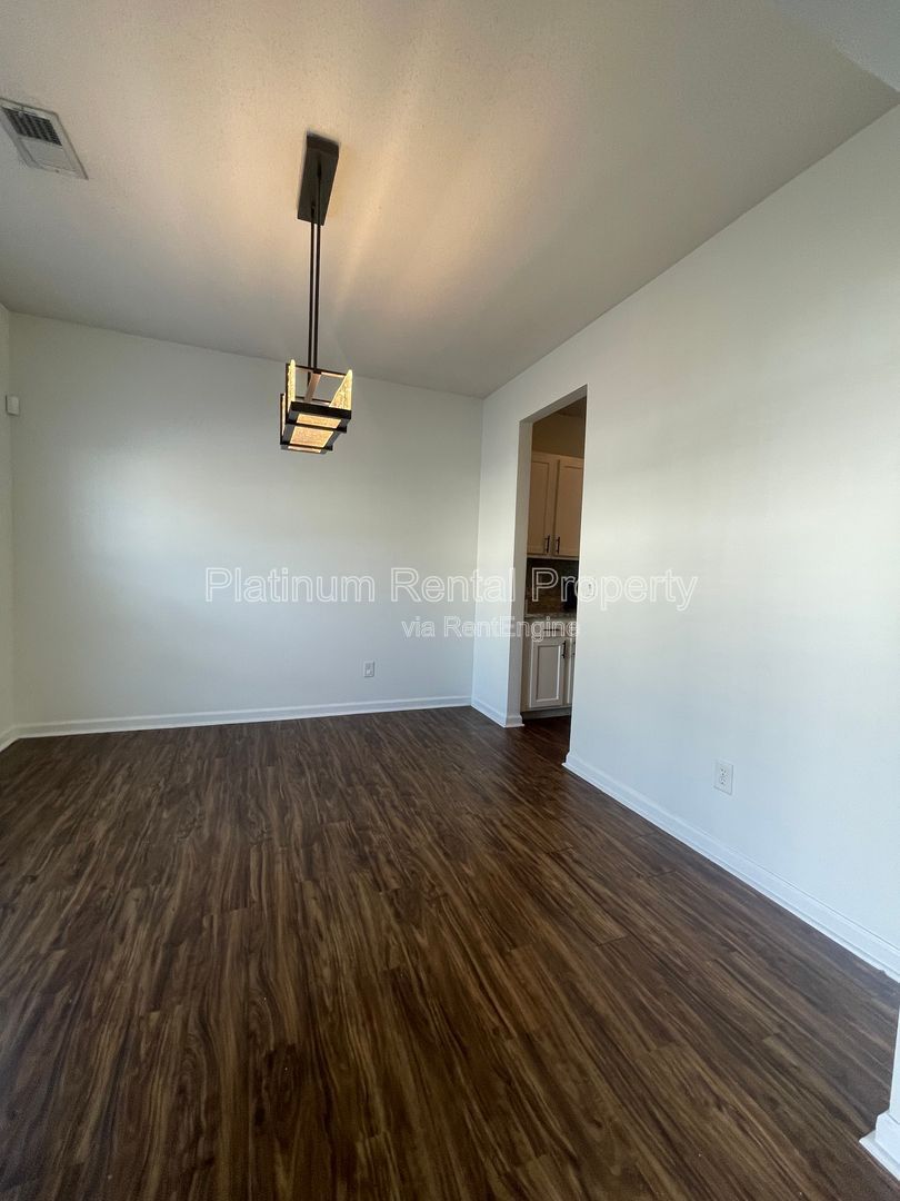 Wonderful, 3 bedroom, 2.5 bath townhome in sought after Atlanta neighborhood by Platinum Property Management Services, Inc. property image