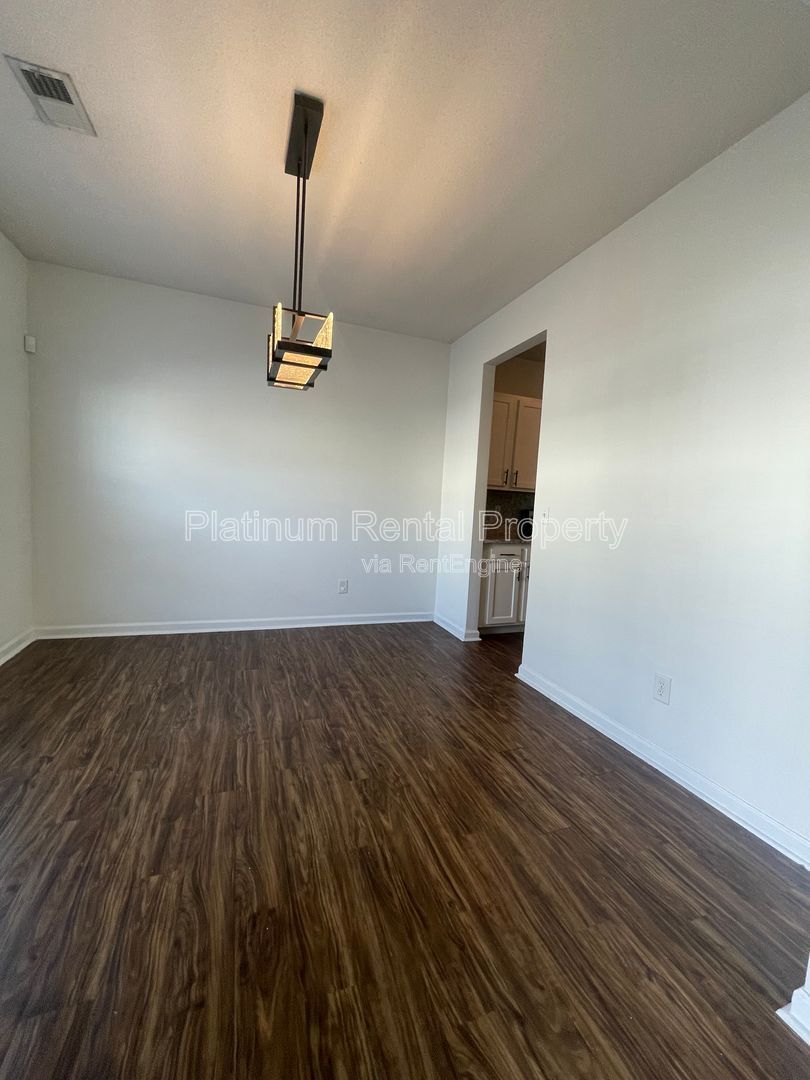 Wonderful, 3 bedroom, 2.5 bath townhome in sought after Atlanta neighborhood by Platinum Property Management Services, Inc. property image