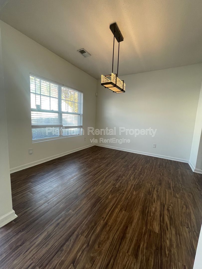 Wonderful, 3 bedroom, 2.5 bath townhome in sought after Atlanta neighborhood by Platinum Property Management Services, Inc. property image