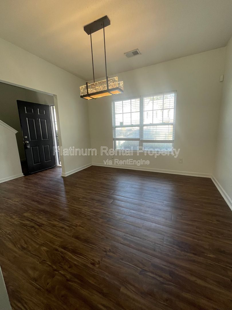 Wonderful, 3 bedroom, 2.5 bath townhome in sought after Atlanta neighborhood by Platinum Property Management Services, Inc. property image