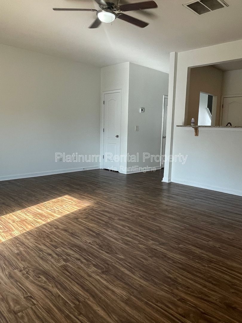 Wonderful, 3 bedroom, 2.5 bath townhome in sought after Atlanta neighborhood by Platinum Property Management Services, Inc. property image