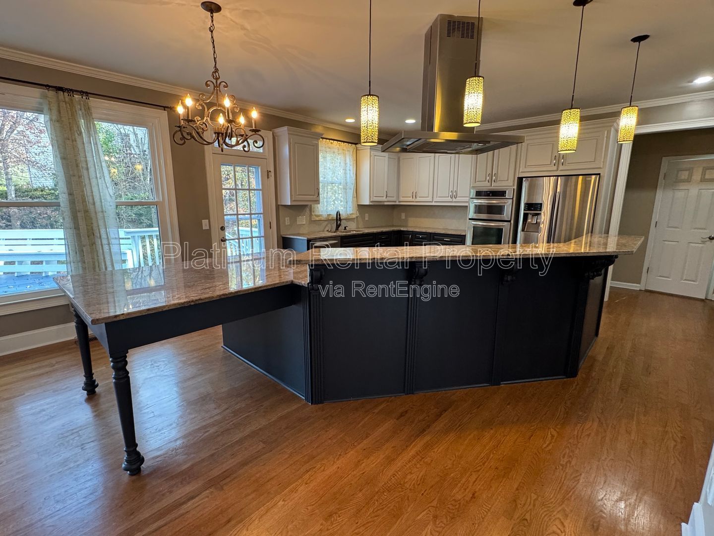 Exquisite 6 Bedroom home in Alpharetta / Roswell for rent by Platinum Property Management Services, Inc. property image