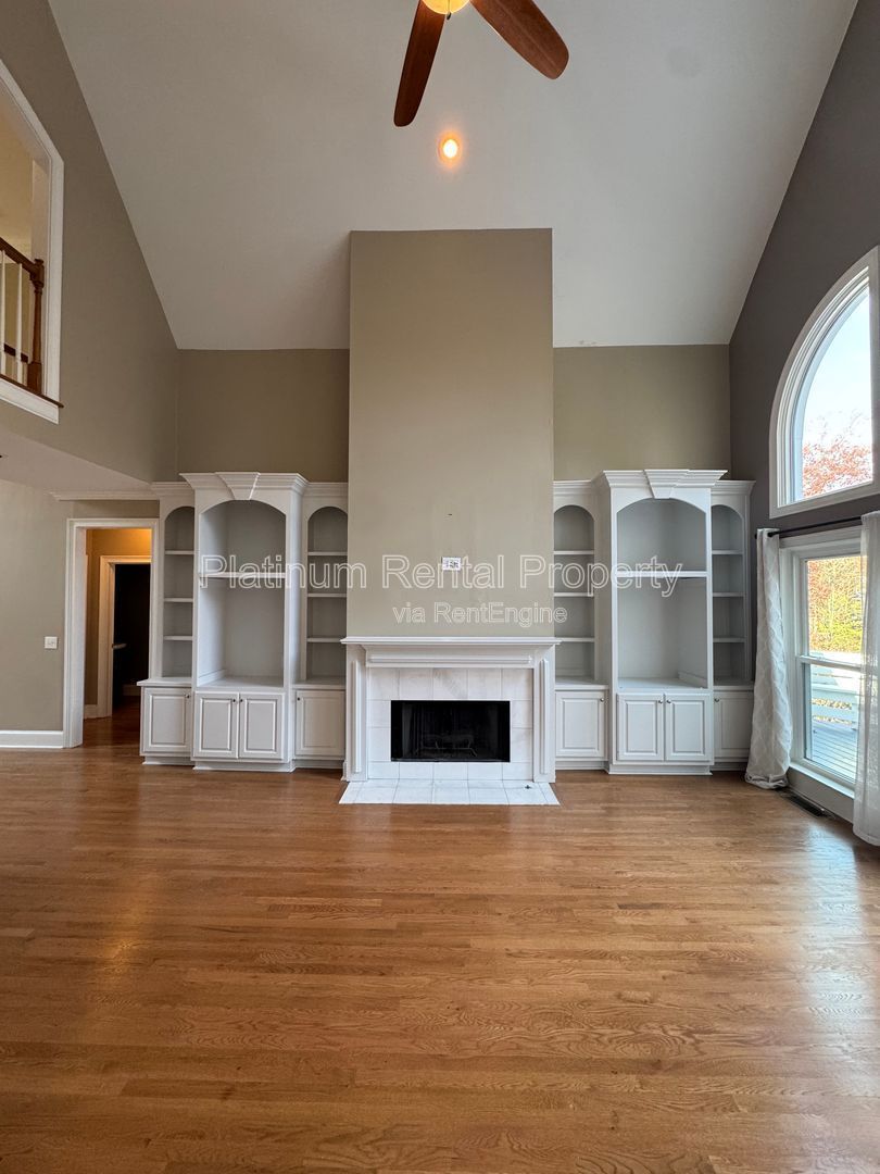 Exquisite 6 Bedroom home in Alpharetta / Roswell for rent by Platinum Property Management Services, Inc. property image