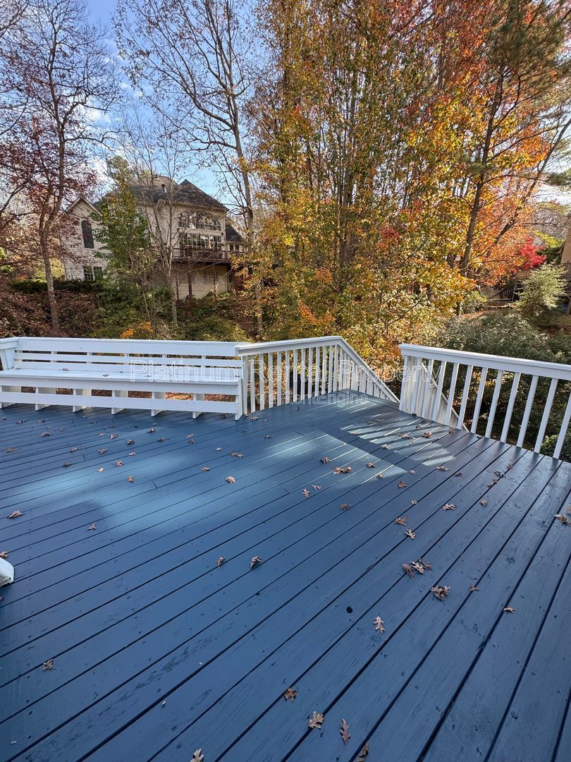 Exquisite 6 Bedroom home in Alpharetta / Roswell for rent by Platinum Property Management Services, Inc. property image