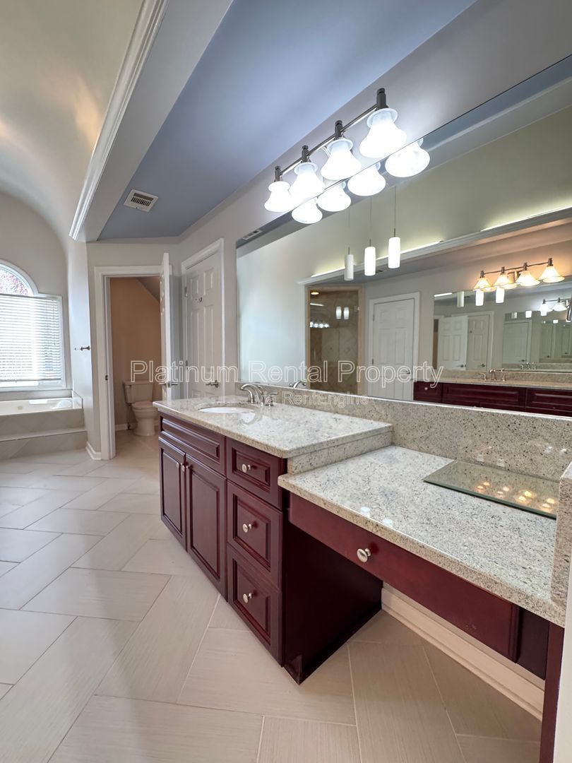 Exquisite 6 Bedroom home in Alpharetta / Roswell for rent by Platinum Property Management Services, Inc. property image