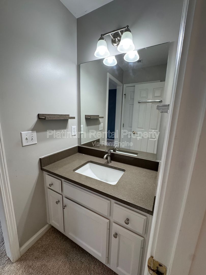 Exquisite 6 Bedroom home in Alpharetta / Roswell for rent by Platinum Property Management Services, Inc. property image