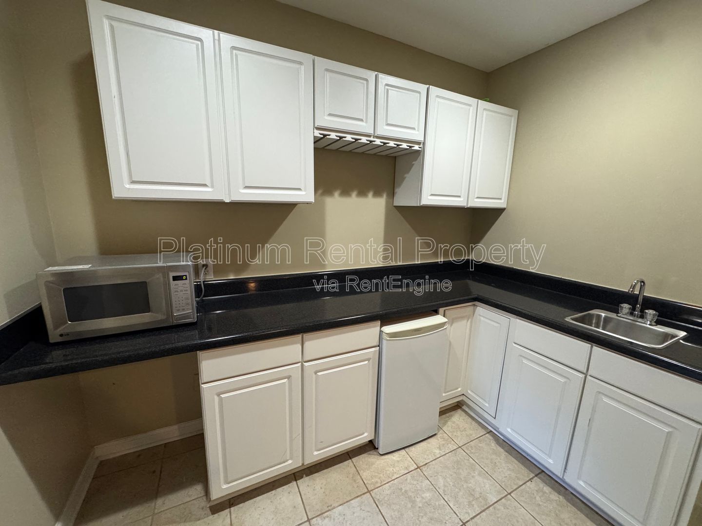 Exquisite 6 Bedroom home in Alpharetta / Roswell for rent by Platinum Property Management Services, Inc. property image