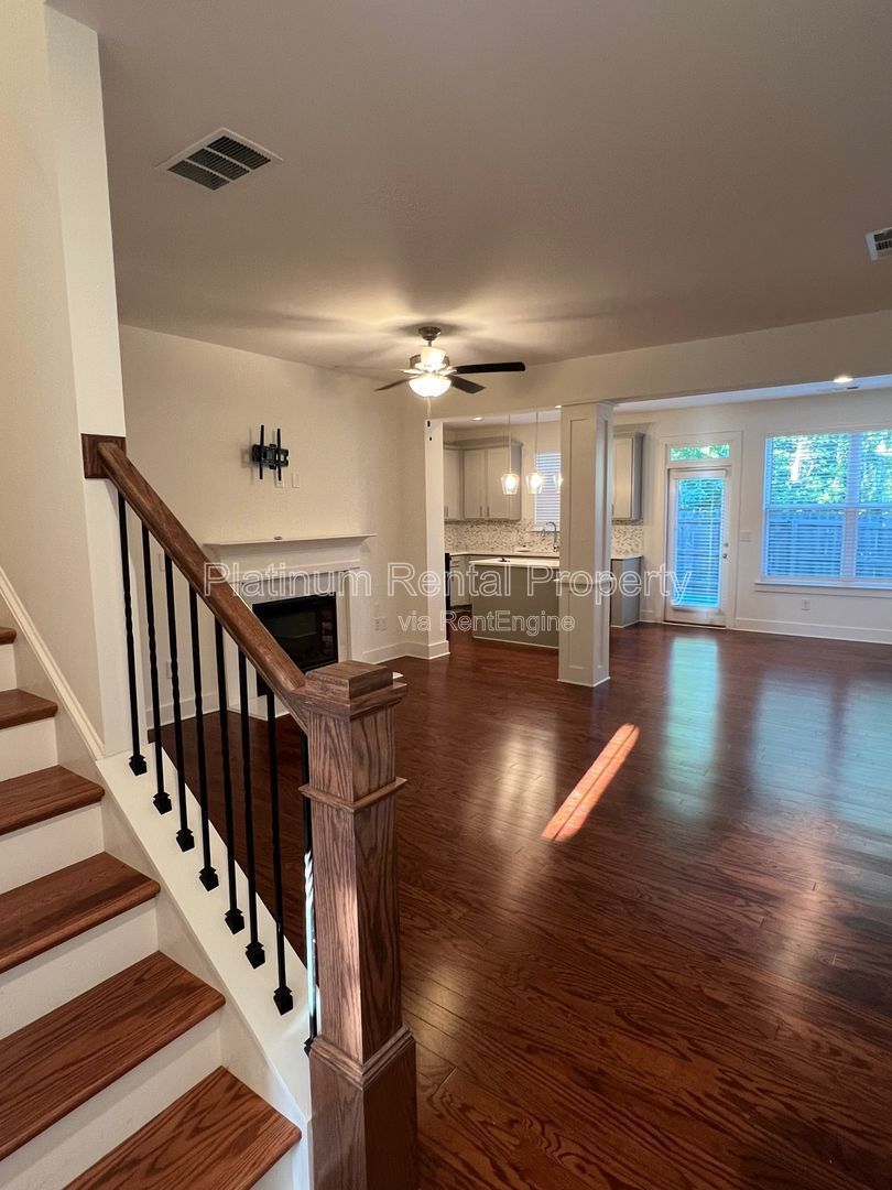 Gorgeous, 3-bedroom townhome is highly sought after Auburn community, by Platinum Property Management Services, Inc. property image