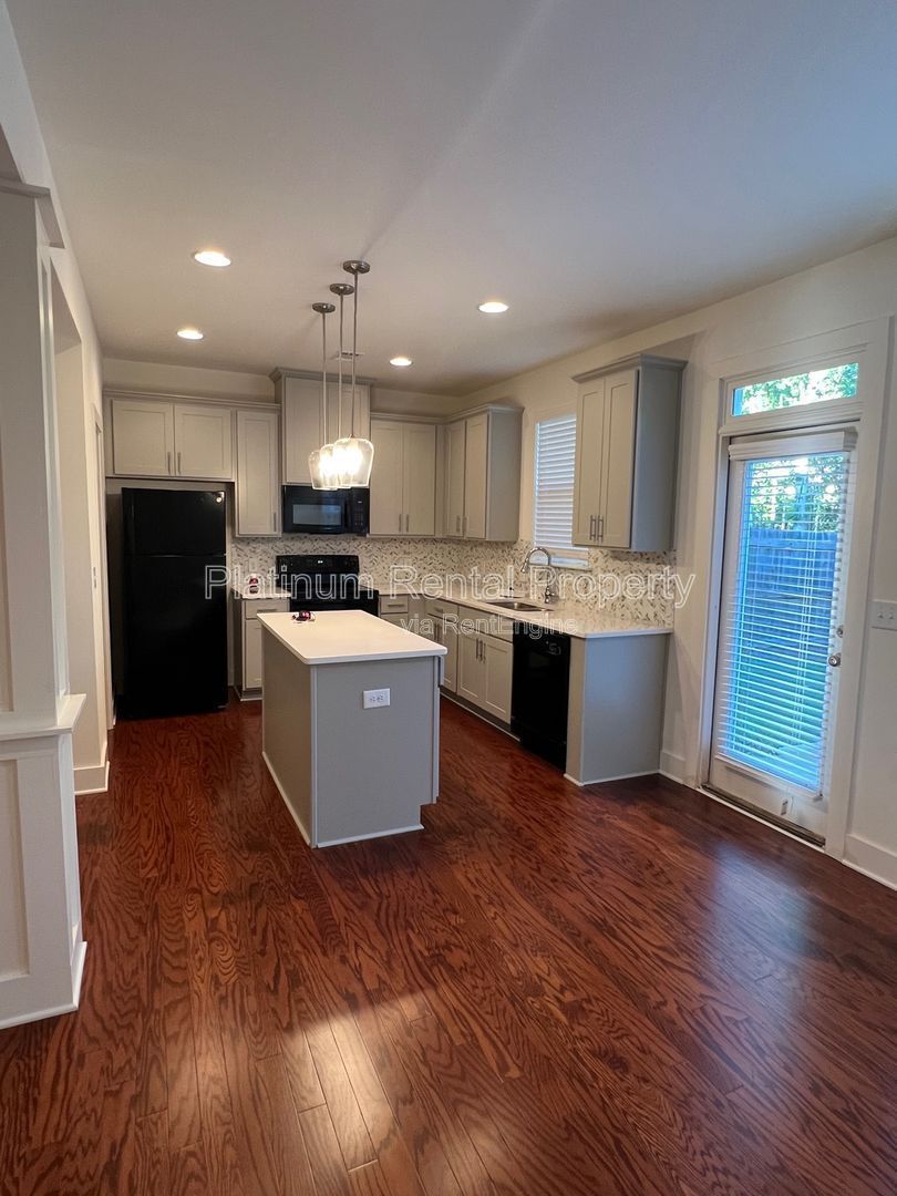 Gorgeous, 3-bedroom townhome is highly sought after Auburn community, by Platinum Property Management Services, Inc. property image