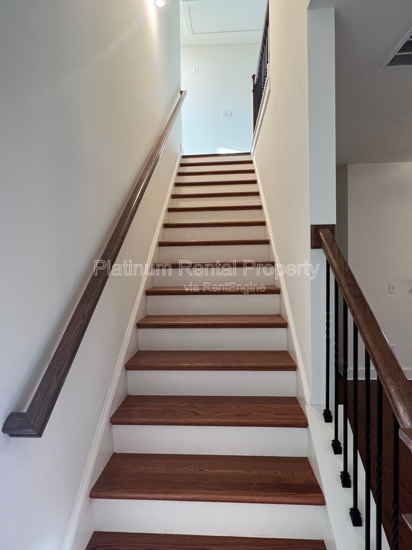 Gorgeous, 3-bedroom townhome is highly sought after Auburn community, by Platinum Property Management Services, Inc. property image