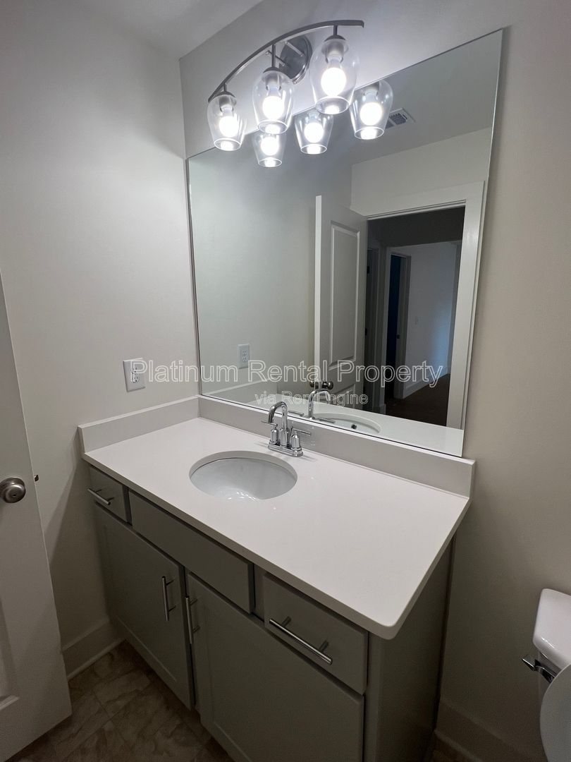 Gorgeous, 3-bedroom townhome is highly sought after Auburn community, by Platinum Property Management Services, Inc. property image