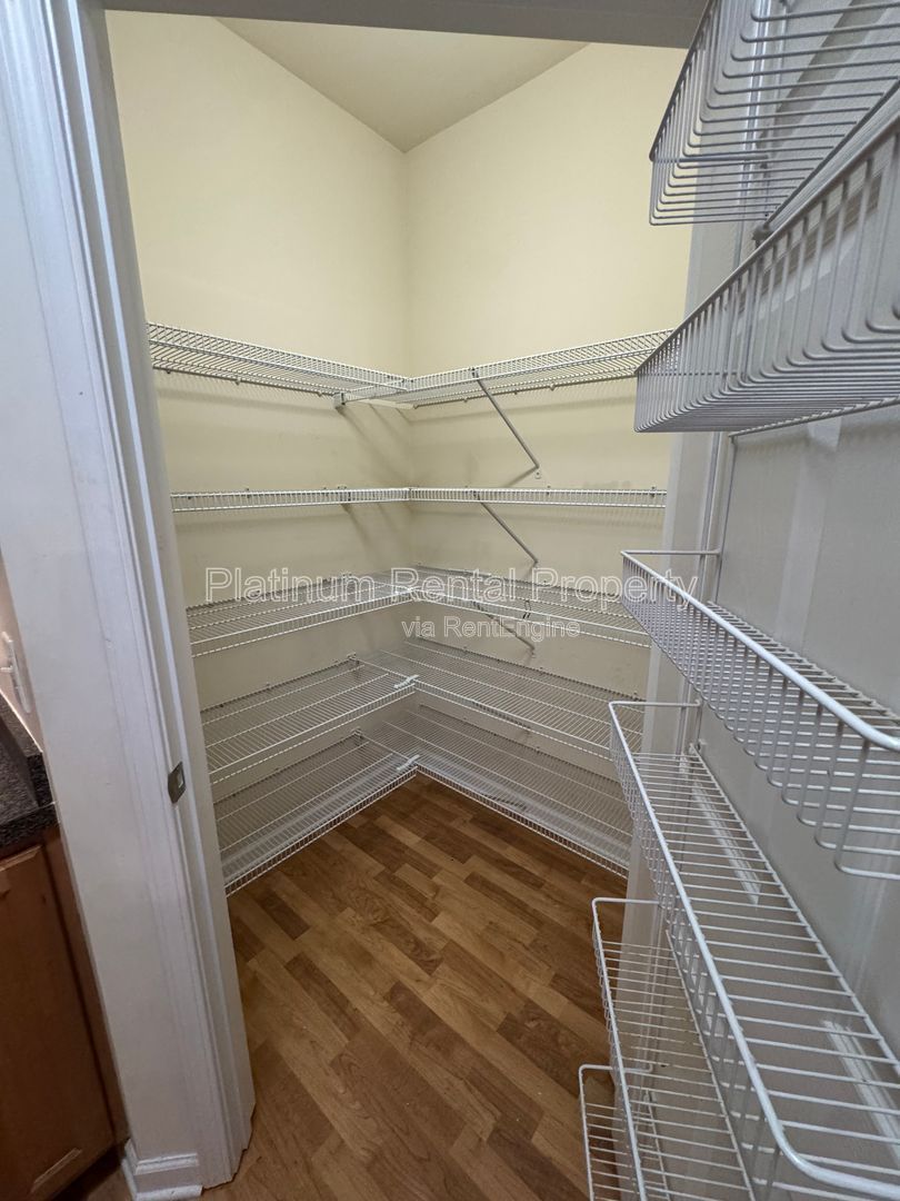 2 Bedroom Condo in Amazing Smyrna / Vinings for rent by Platinum Property Management Services, Inc. property image