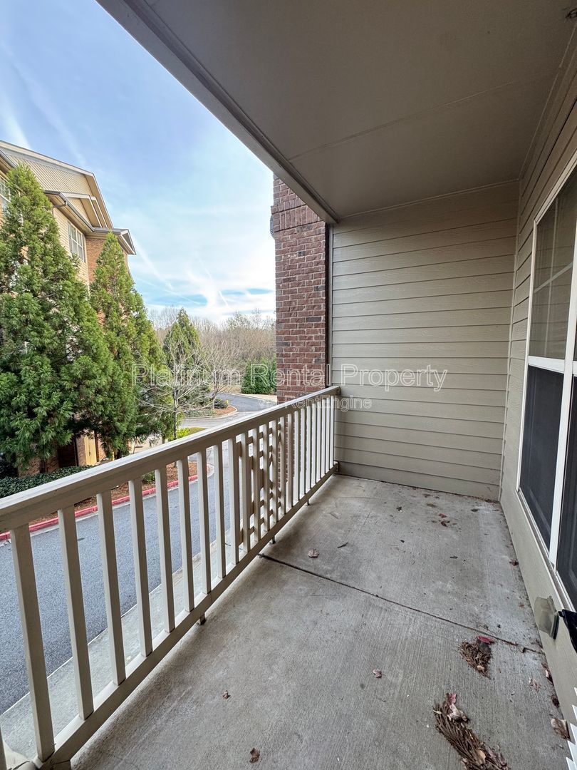 2 Bedroom Condo in Amazing Smyrna / Vinings for rent by Platinum Property Management Services, Inc. property image