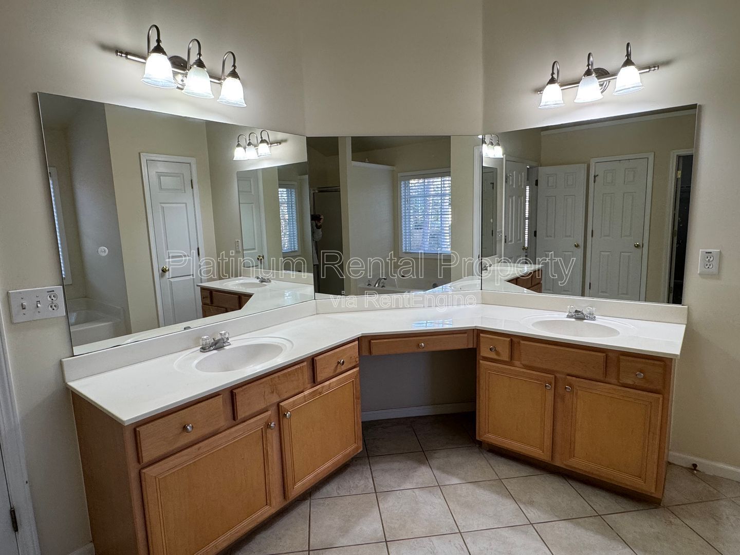 Beautiful, spacious 4 bedroom home in Kennesaw by Platinum Property Management Services, Inc. property image