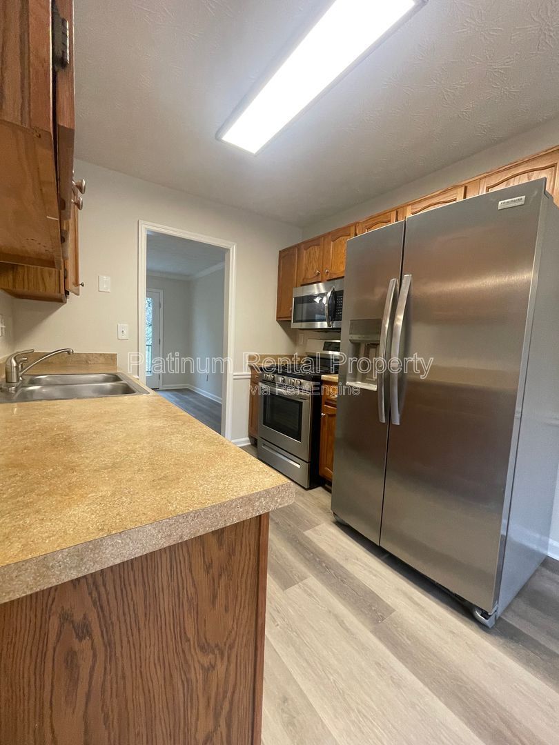 Newly updated 2-bedroom, townhome in convenient Smyrna location, by Platinum Property Management Services, Inc. property image