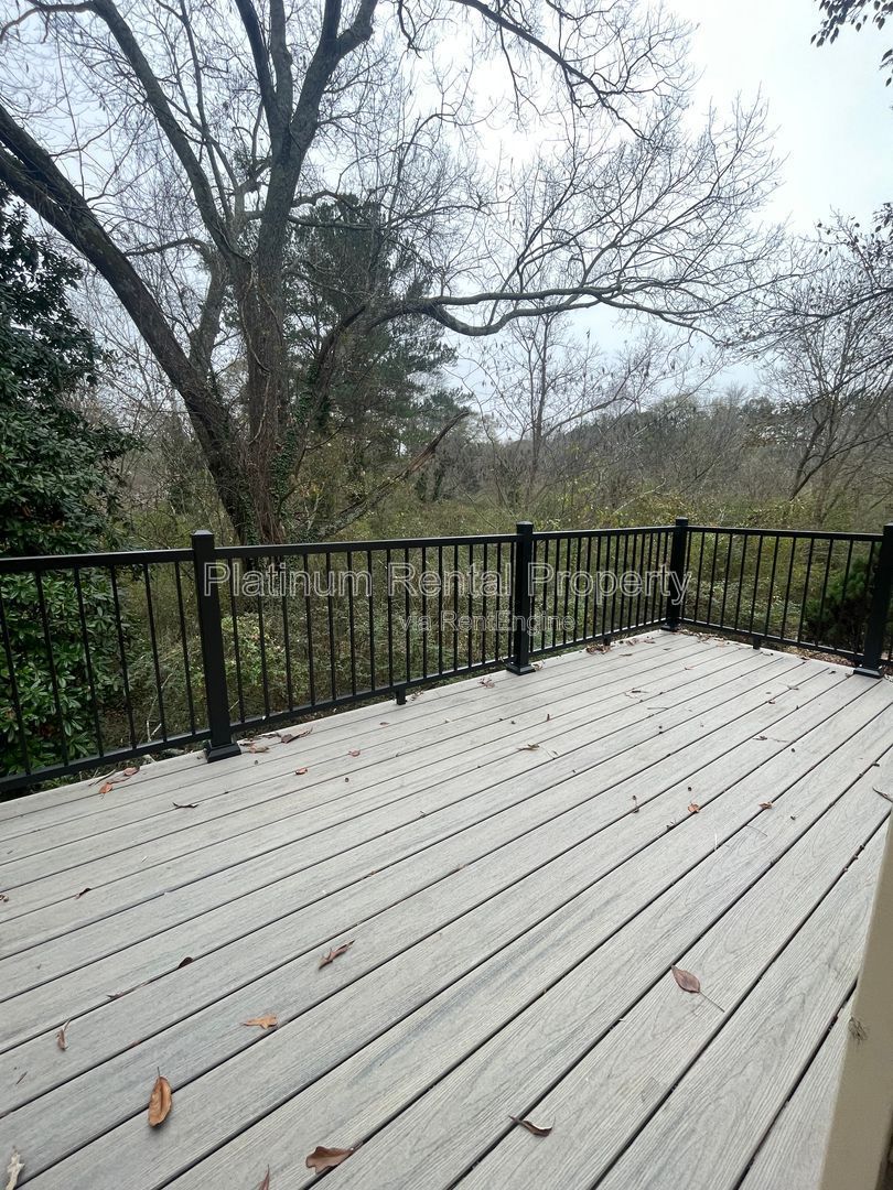 Newly updated 2-bedroom, townhome in convenient Smyrna location, by Platinum Property Management Services, Inc. property image