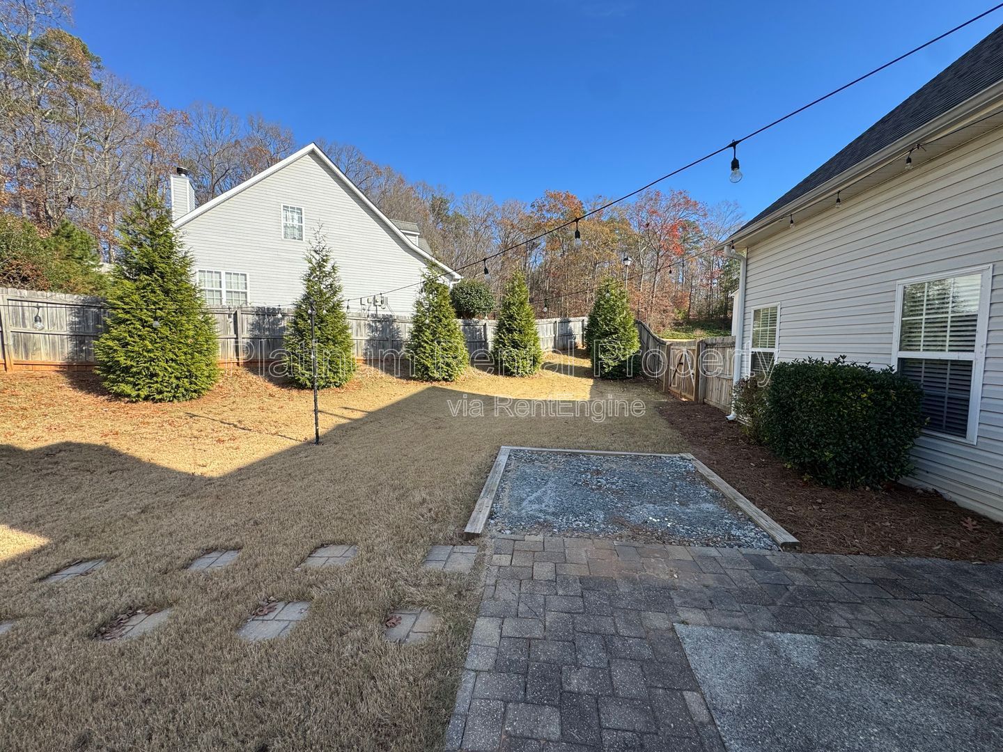 4 Bedroom home on fenced corner lot in Dacula for rent by Platinum Property Management Services, Inc. property image