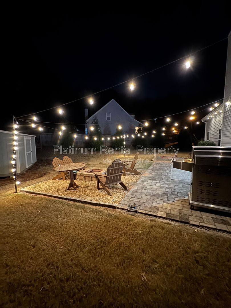 4 Bedroom home on fenced corner lot in Dacula for rent by Platinum Property Management Services, Inc. property image