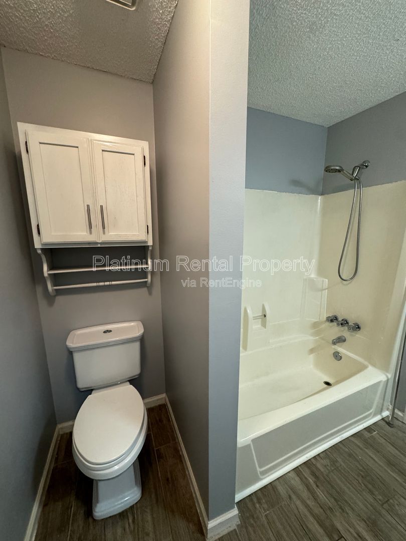 Amazing 1 Bedroom END Unit Townhome on Lake Lanier in Buford by Platinum Property Management Services, Inc. property image