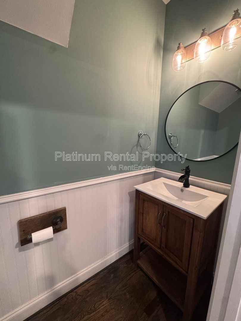 Amazing 3 bedroom home in Upper Westside Atlanta by Platinum Property Management Services, Inc. property image