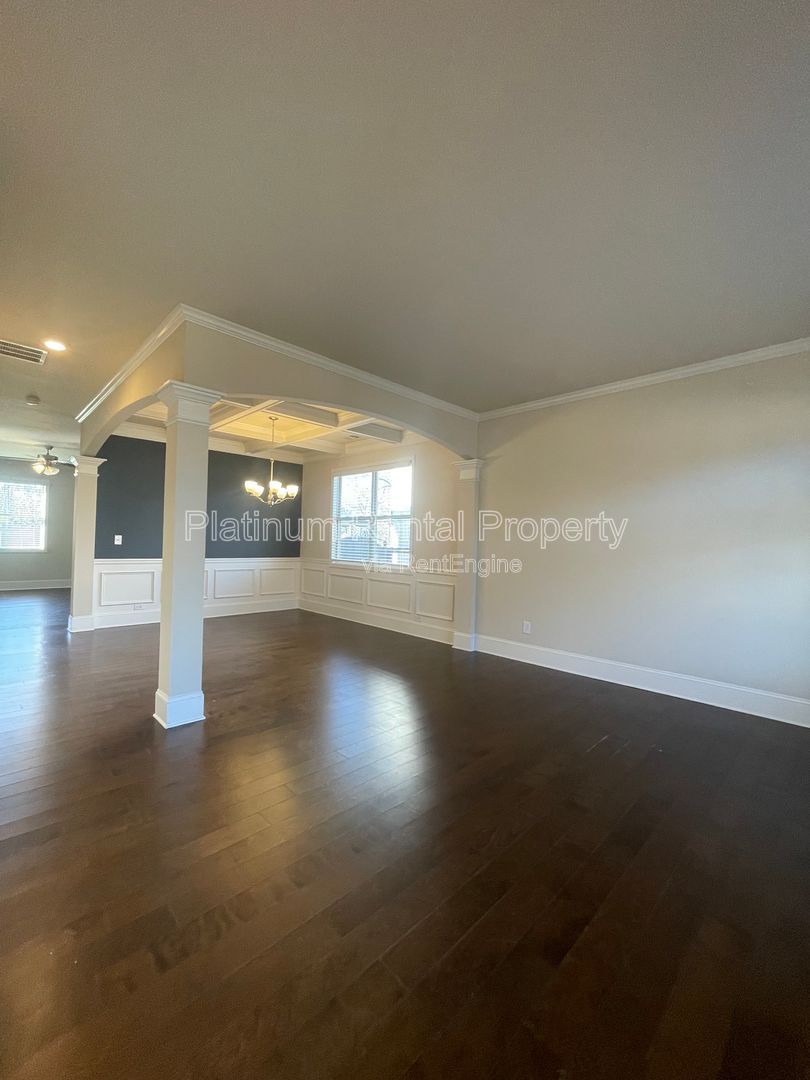 Gorgeous 5-bedroom home in award winning school district in North Forsyth County by Platinum Property Management Services, Inc. property image