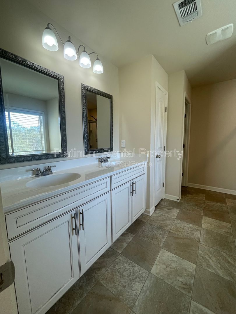 Gorgeous 5-bedroom home in award winning school district in North Forsyth County by Platinum Property Management Services, Inc. property image