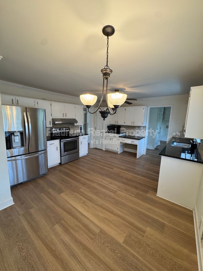 Beautiful, Updated 4 bedroom home in Lilburn by Platinum Property Management Services, Inc. property image