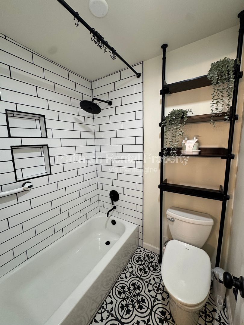 Beautiful, Updated 4 bedroom home in Lilburn by Platinum Property Management Services, Inc. property image