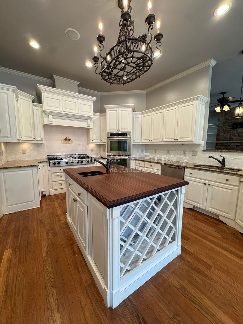 Stunning 4 Bedroom home in Traditions Golf Community in Jefferson by Platinum Property Management Services, Inc. property image