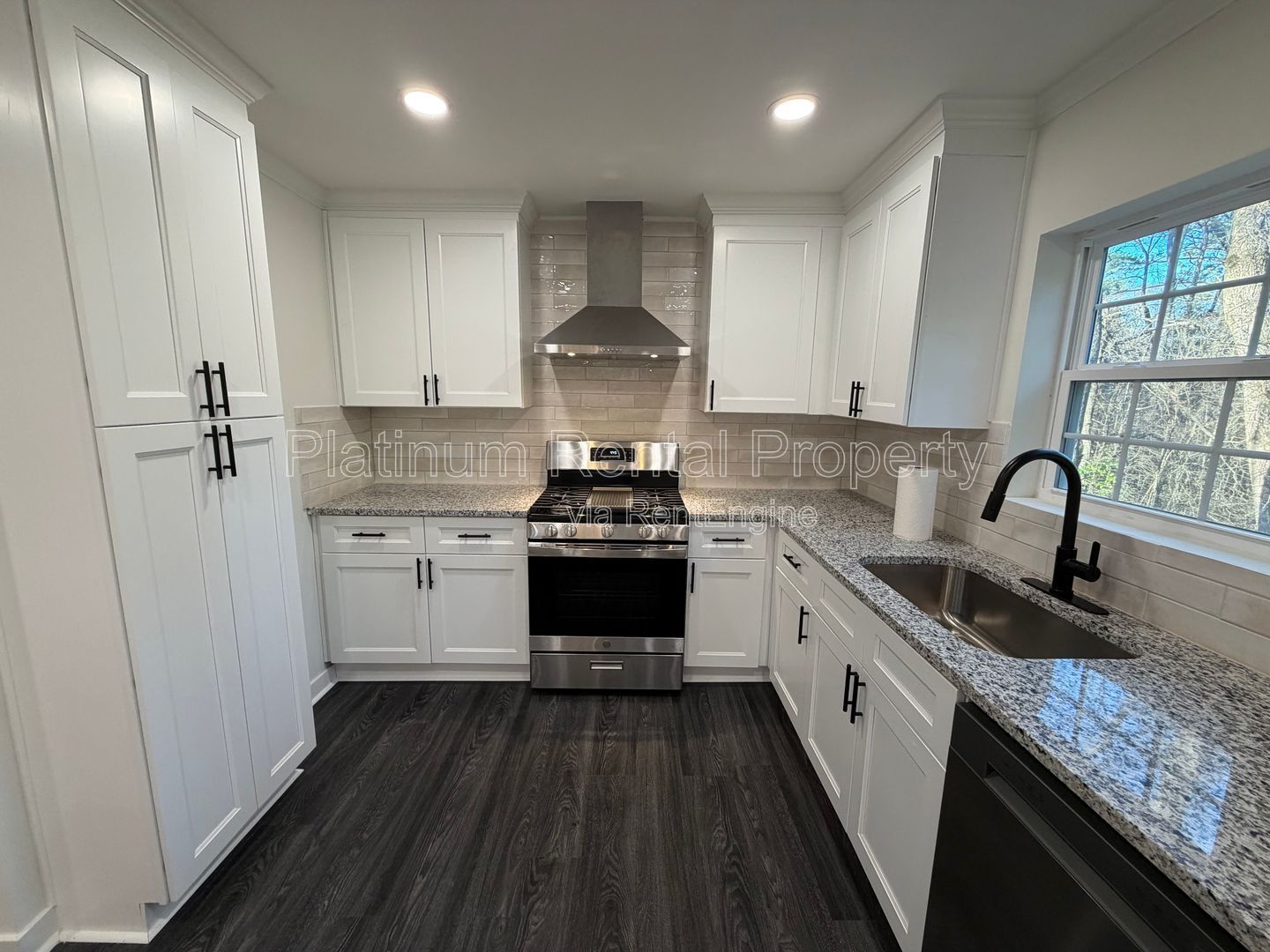 Adorable UPDATED 2 bedroom home near Downtown Cumming by Platinum Property Management Services, Inc. property image