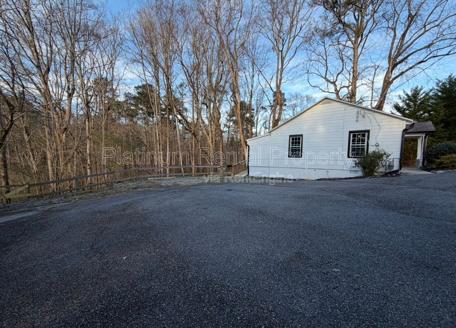 Adorable UPDATED 2 bedroom home near Downtown Cumming by Platinum Property Management Services, Inc. property image