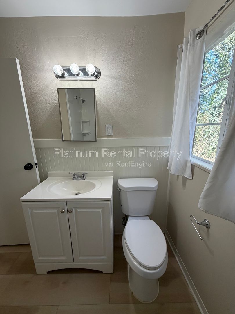 3 Bedroom East Point Home For Rent by Platinum Property Management Services, Inc. property image