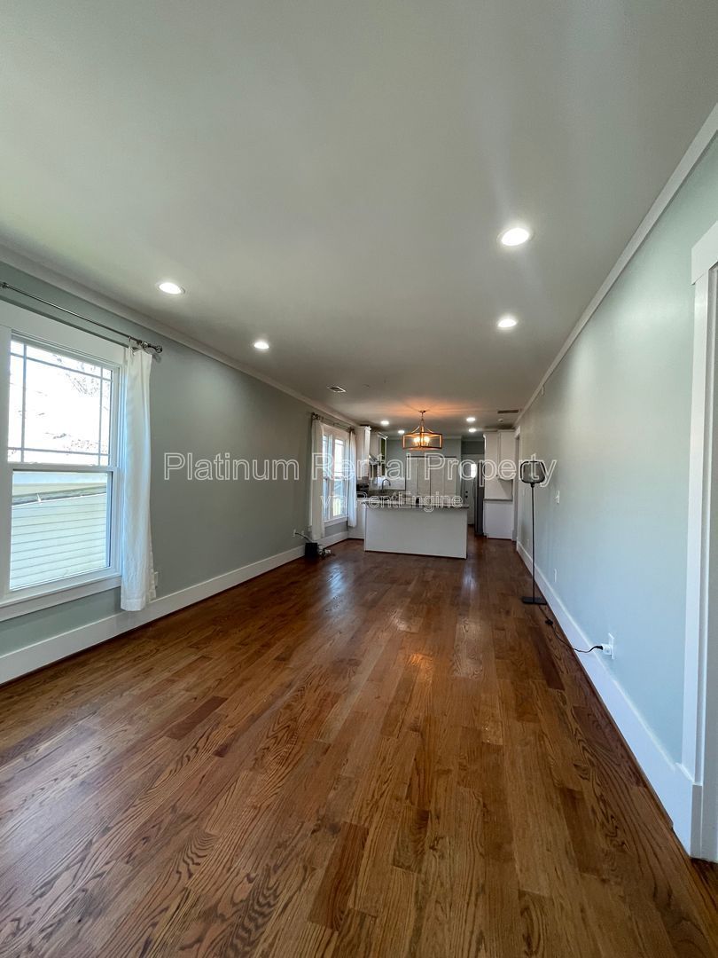 Charming, remodeled 1920's bungalow in the heart of south Atlanta, by Platinum Property Management Services, Inc. property image