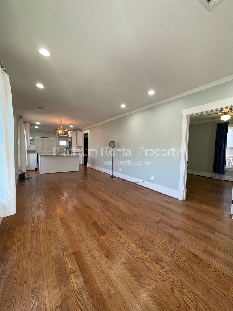 Charming, remodeled 1920's bungalow in the heart of south Atlanta, by Platinum Property Management Services, Inc. property image