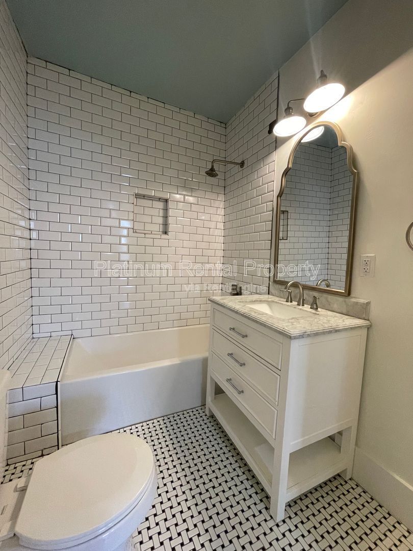 Charming, remodeled 1920's bungalow in the heart of south Atlanta, by Platinum Property Management Services, Inc. property image