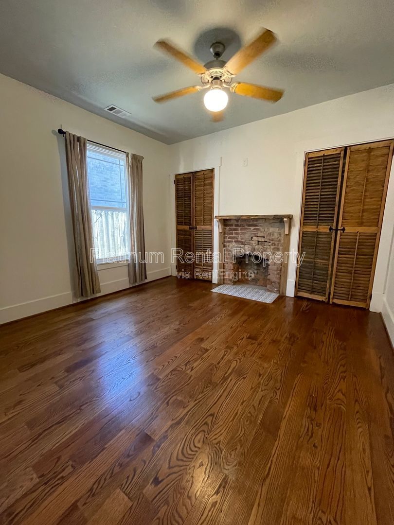 Charming, remodeled 1920's bungalow in the heart of south Atlanta, by Platinum Property Management Services, Inc. property image