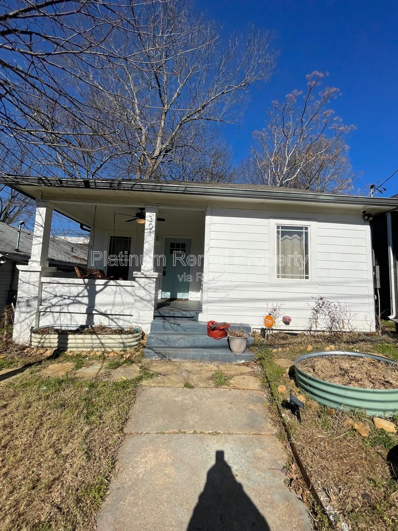 Charming, remodeled 1920's bungalow in the heart of south Atlanta, by Platinum Property Management Services, Inc. property image
