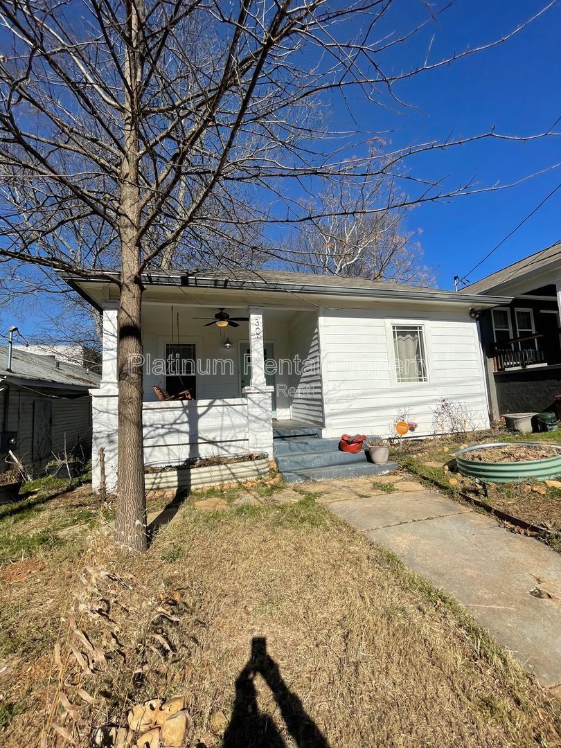 Charming, remodeled 1920's bungalow in the heart of south Atlanta, by Platinum Property Management Services, Inc. property image