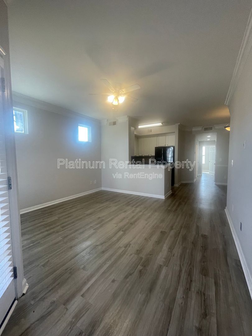 Amazing one bedroom condo in south Fulton, available NOW, but Platinum Property Management Services, Inc. property image