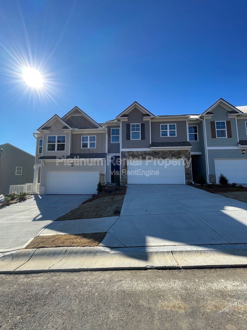 BRAND NEW 3 bedroom, 2.5 bathroom home just minutes away from downtown Dahlonega by Platinum Property Management Services, Inc. property image