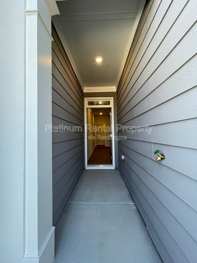 BRAND NEW 3 bedroom, 2.5 bathroom home just minutes away from downtown Dahlonega by Platinum Property Management Services, Inc. property image